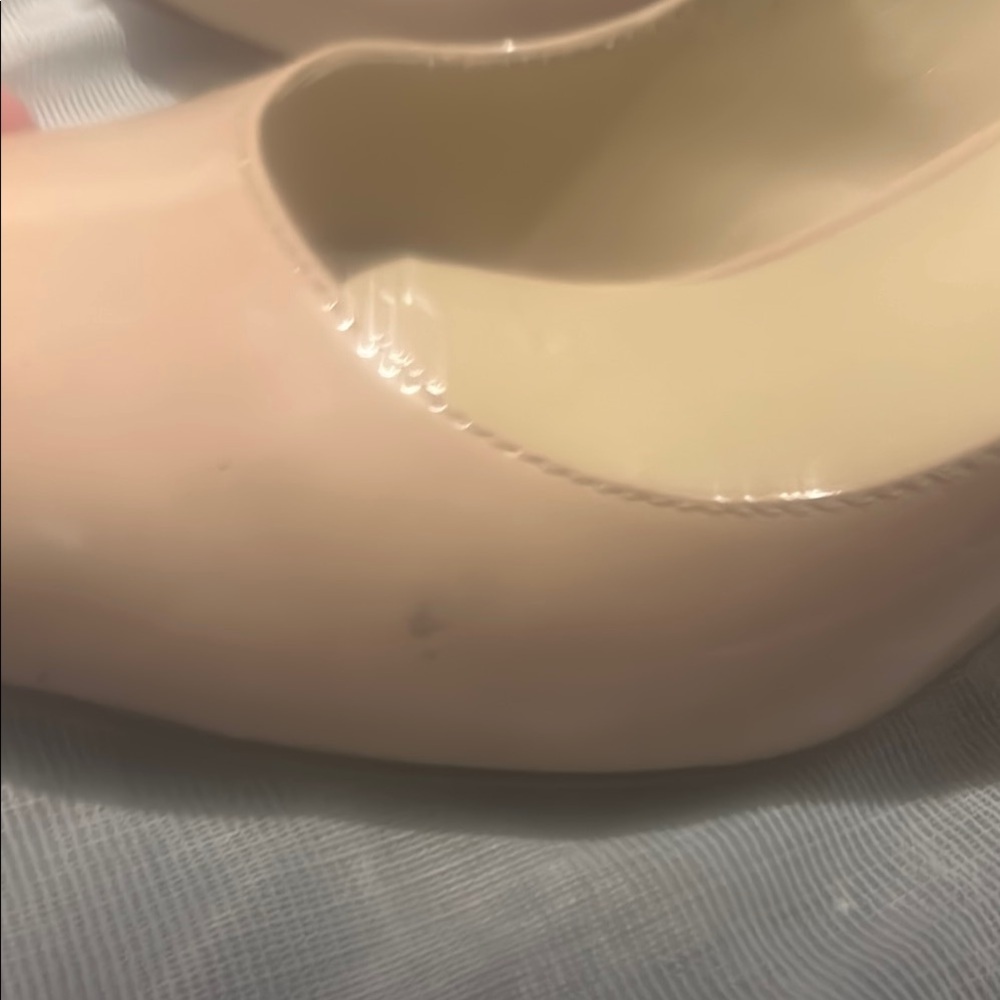 Nude Patent Round-Toe Platform Pumps - Picture 6 of 8